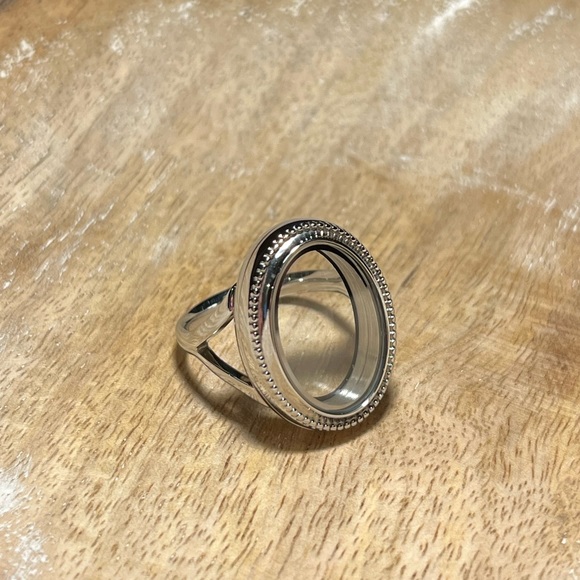 Origami Owl Silver Vintage Living Locket Ring - Size 8 - Picture 6 of 14